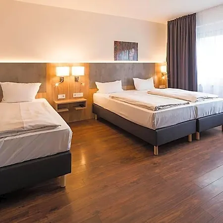 2places Side Hotel